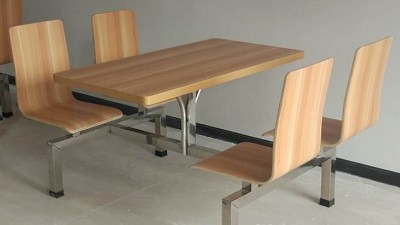 学生用食堂餐桌美观且实用