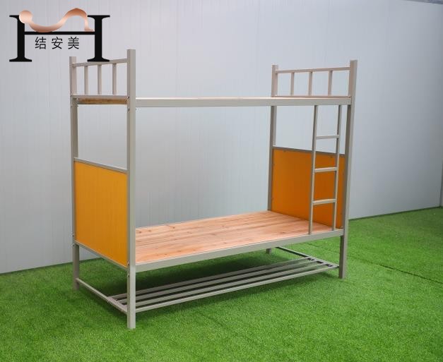 生产学生铁床厂